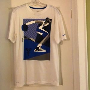 NIKE MENS TEE SHIRT